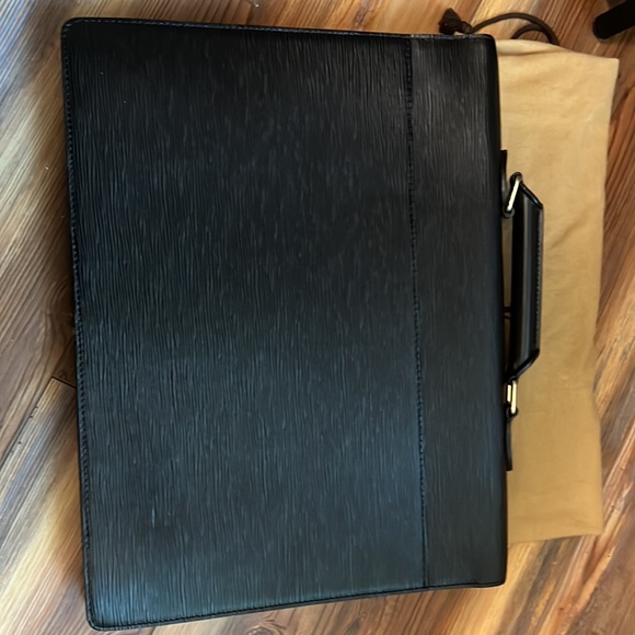 Louis Vuitton Briefcase *Authentic* no damage - Picture 6 of 9